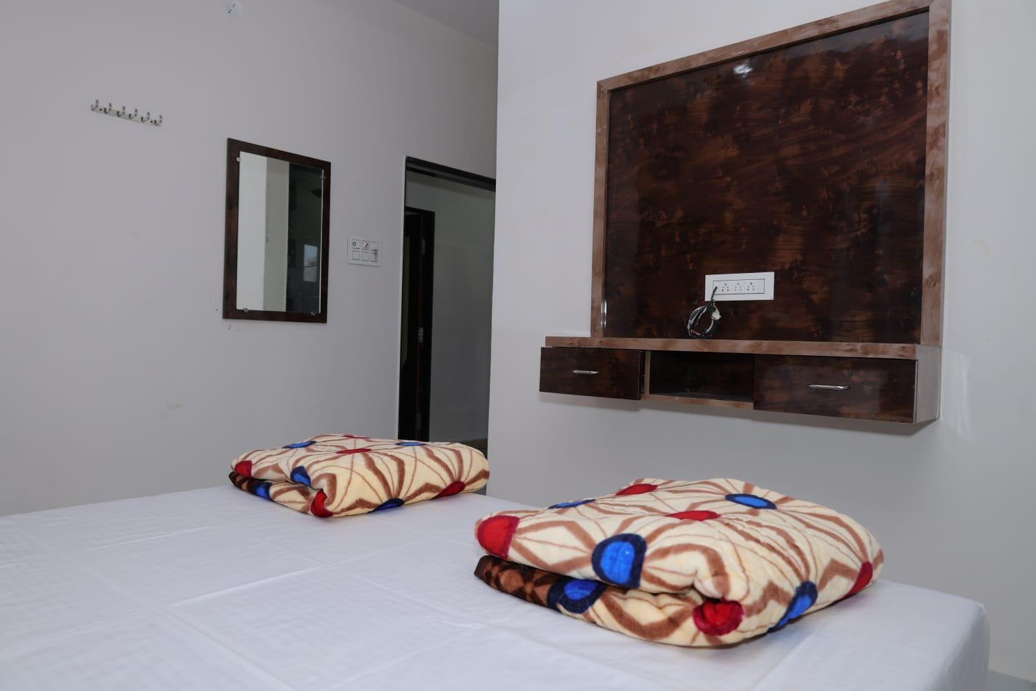Отель Shree Jyotirlinga Residency Ellora Экстерьер фото